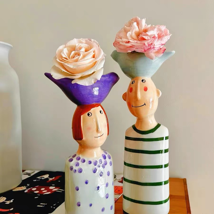 Cute Love Style Boy And Girl Decorative Vase For Tabletop Decor Accessory Cerami