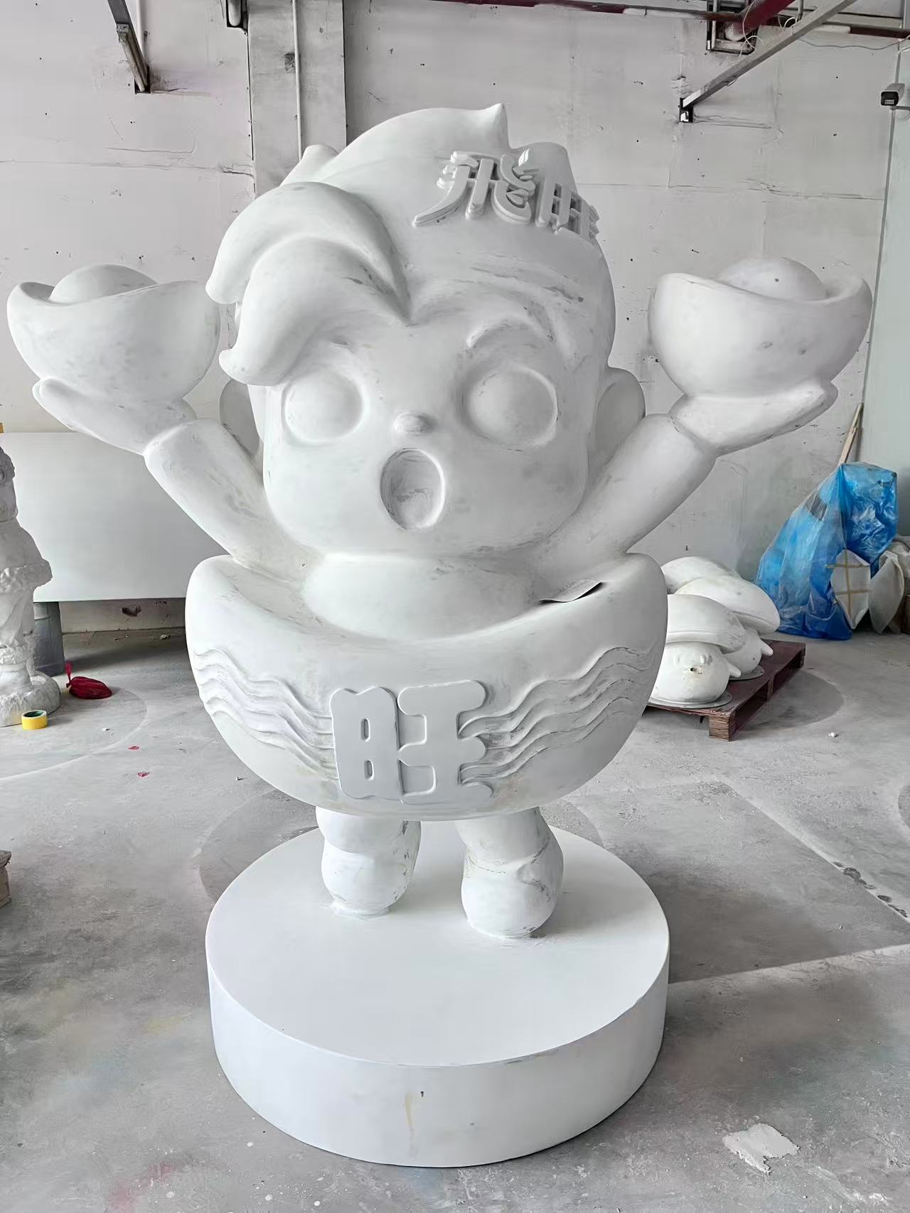 Fei Wang Prosperity Character Sculpture