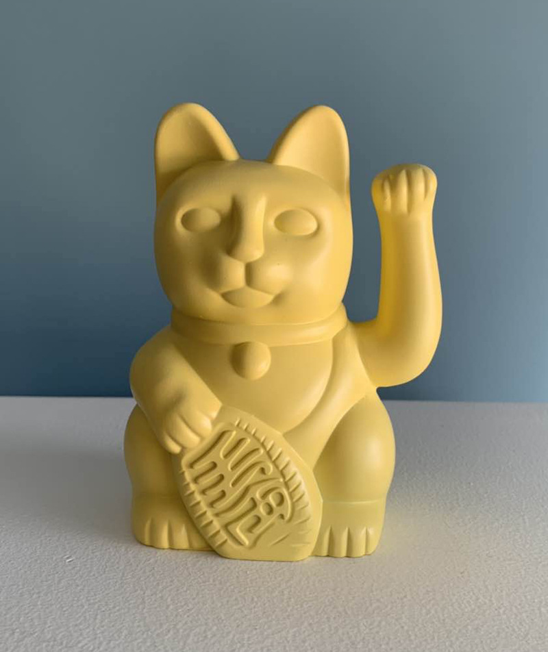 Lucky Cat Statue