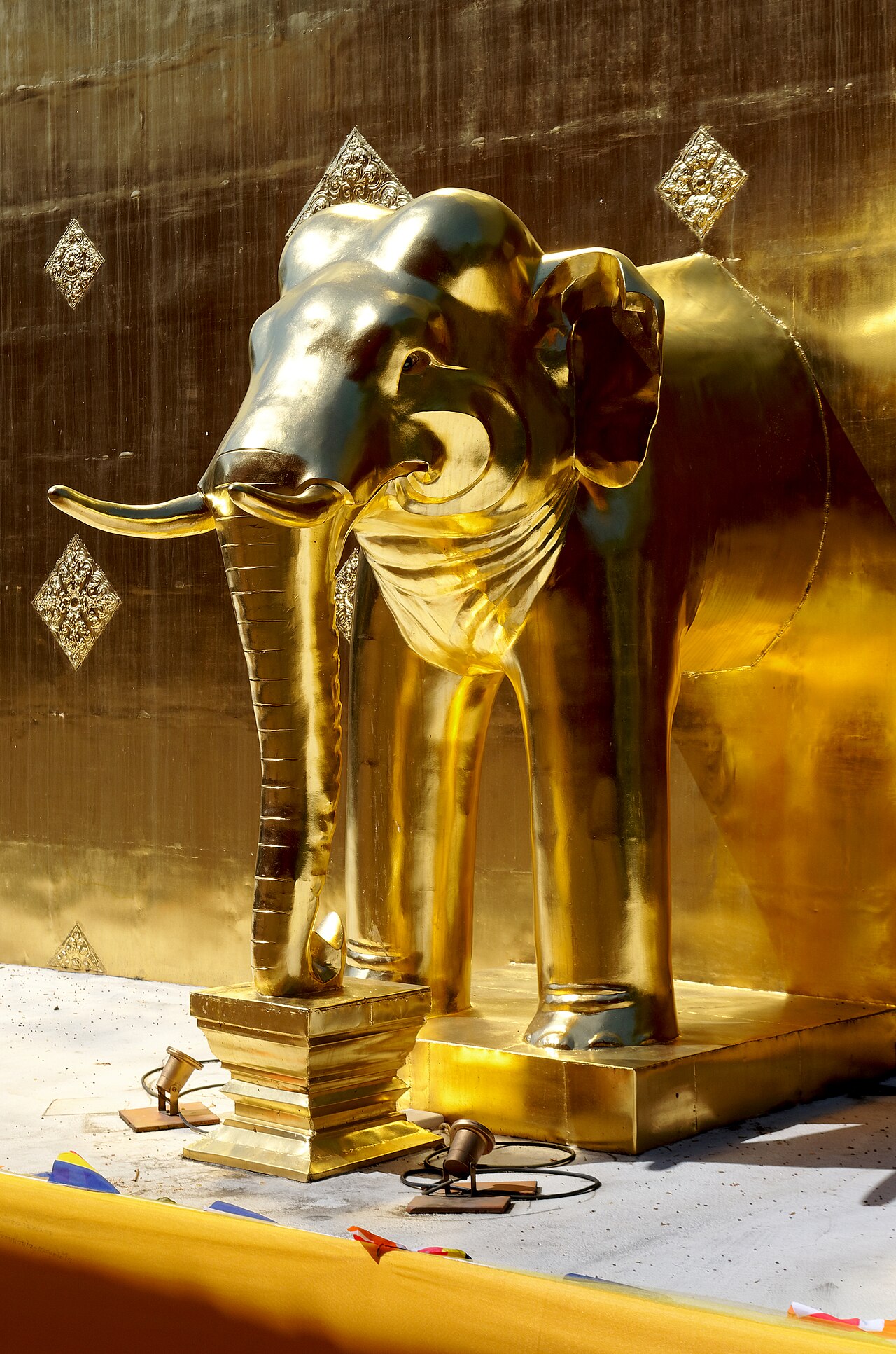 Family of Elephants Sculpture Set